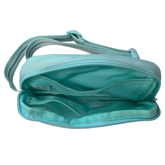 NWT Simply Southern Crossbody / Fanny Pack w/ adjustable strap Light Blue - Picture 3 of 3